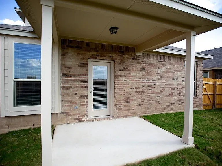 18421 Moreto Loop — Photo 13