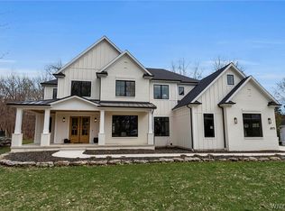 4975 Spaulding Dr, Clarence, NY