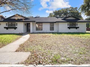 702 Fawndale, Windcrest, TX 78239