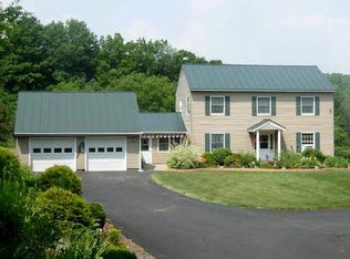 22 Daisy Hill Rd, Lebanon, NH 03766