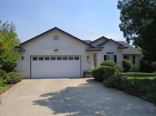 5878 Diamond Ridge Dr, Redding, CA 96003