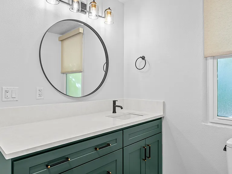 9604 SE Clatsop St — Photo 16