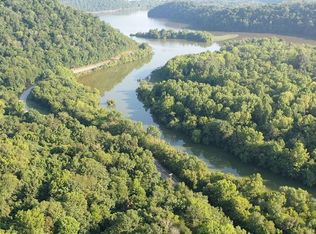 2176 Jennings Creek Rd, Whitleyville, TN 38588