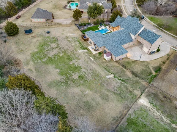 1900 Woodbridge Dr, McKinney, TX 75072