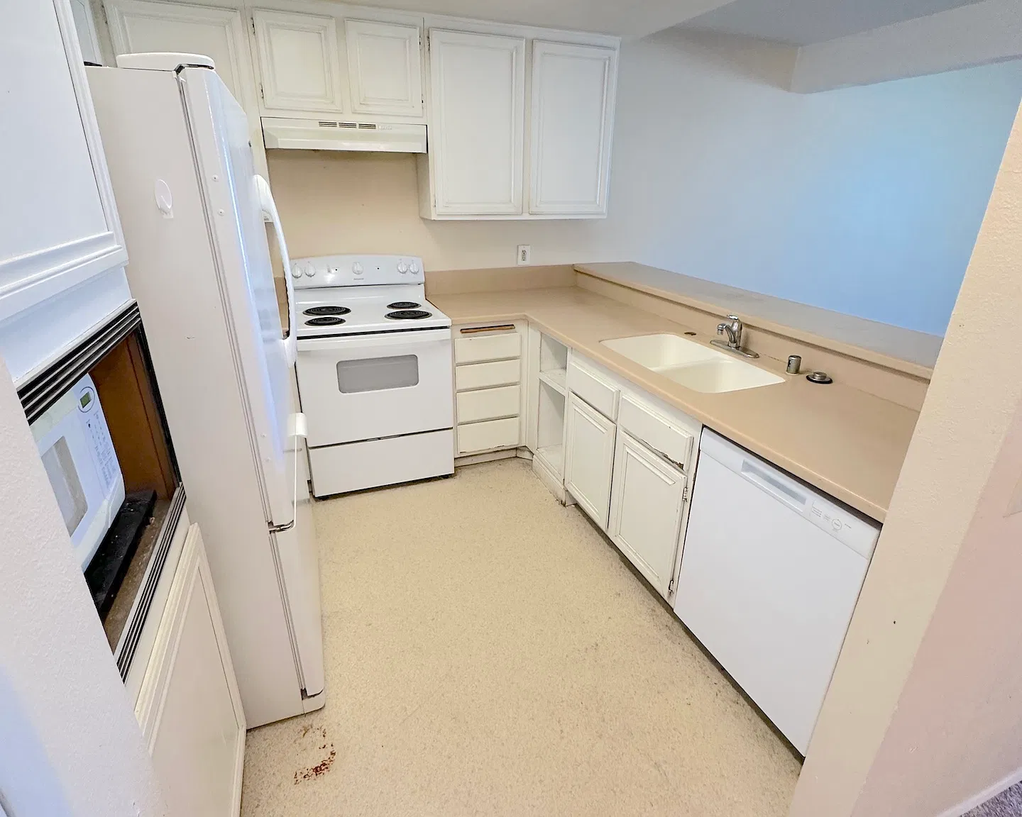 2 bed, 1044 sqft, $2,895 — Photo 4