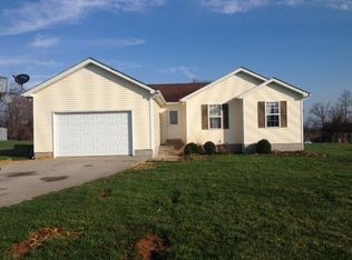 1880 Smiths Grove Oakland Rd, Smiths Grove, KY 42171