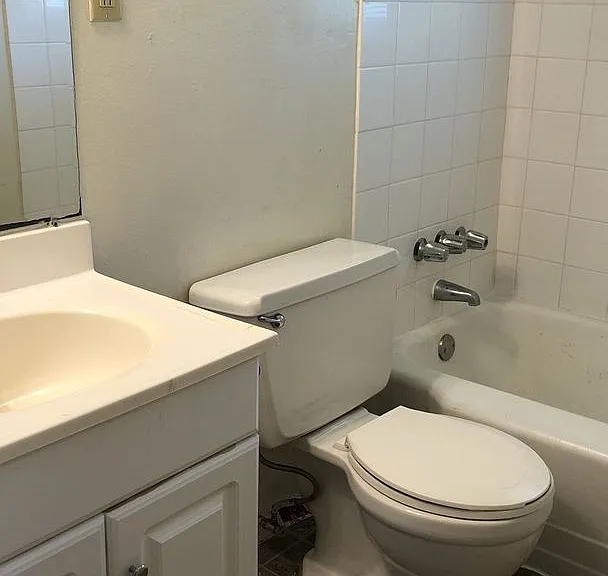 806 Carlisle Ave — Photo 11