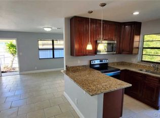 6425 NW 20th Ct, Sunrise, FL 33313