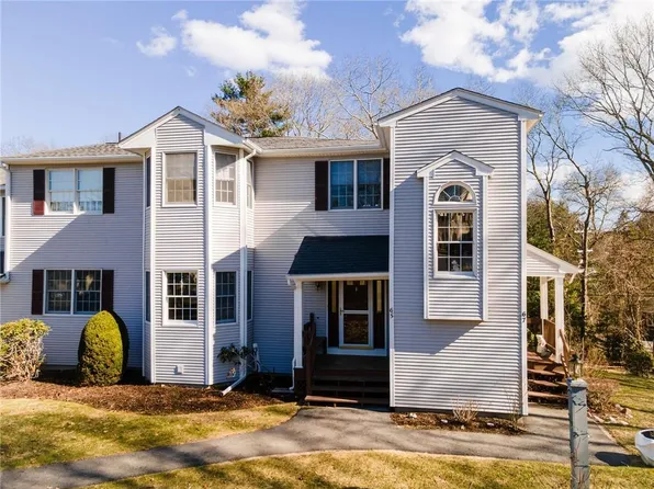 65 Scenic Dr, West Warwick, RI 02893
