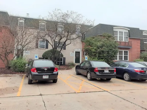 4783 Columbia Rd Unit 2, North Olmsted, OH 44070