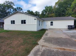 6825 Buttonwood Dr, Baton Rouge, LA 70812