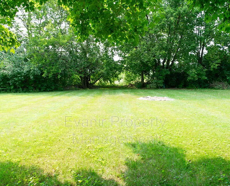 2 bed, 2.0 bath, 1196 sqft, $1,600 — Photo 4