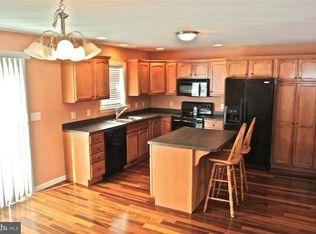 106 Old Schoolhouse Ln, Mechanicsburg, PA