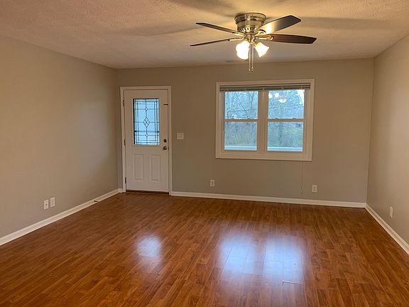 Living Room (Blinds on double windows)