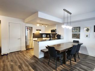 106 Varna Dr #7, Toronto, ON M6A0C8