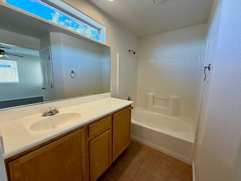 10433 Concetta Ave — Photo 12