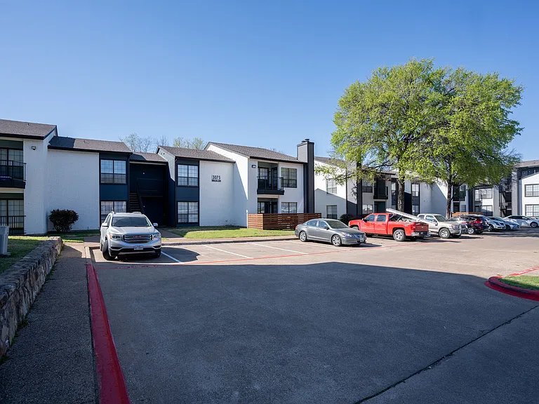 Ronan Apartment Homes — Photo 66