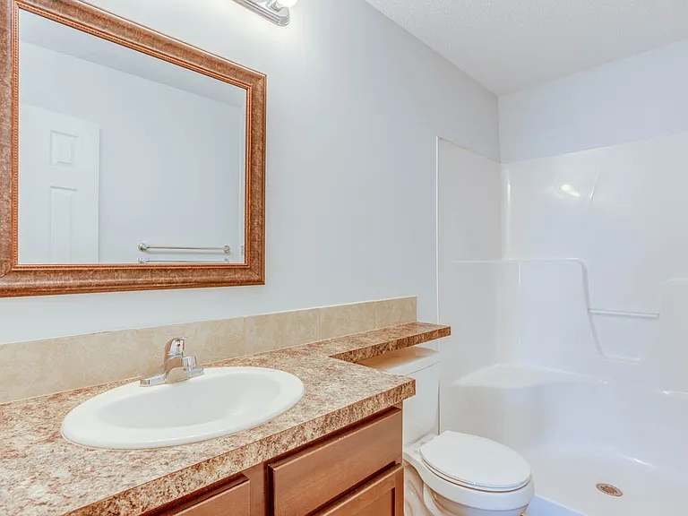 1048 E Karla Ave — Photo 15