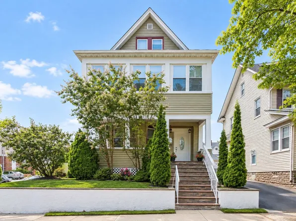 302 Deems Avenue image 1 of 60