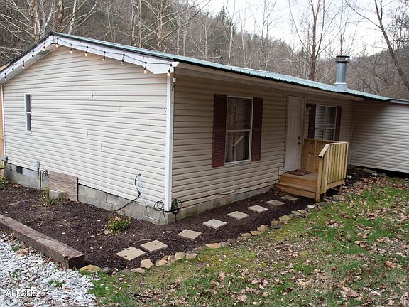 4th image of 332 Habersham Rd