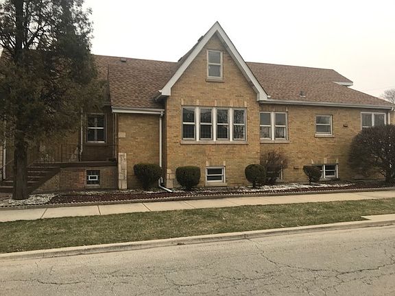 2nd image of 1901 N Newland Ave