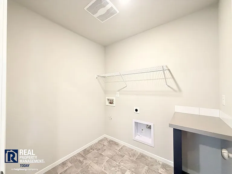 18746 107th Avenue Ct E — Photo 16