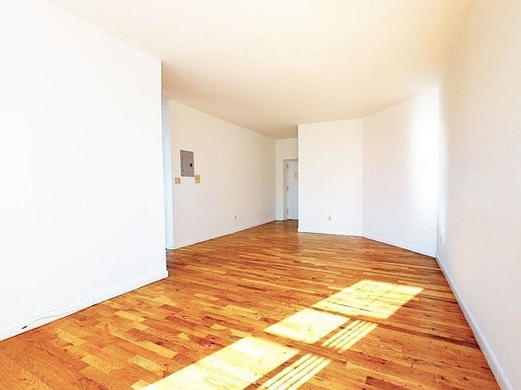 2nd image of 512 W 151st St APT 5D
