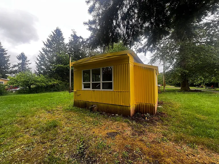 7592B Woodland Rd — Photo 3