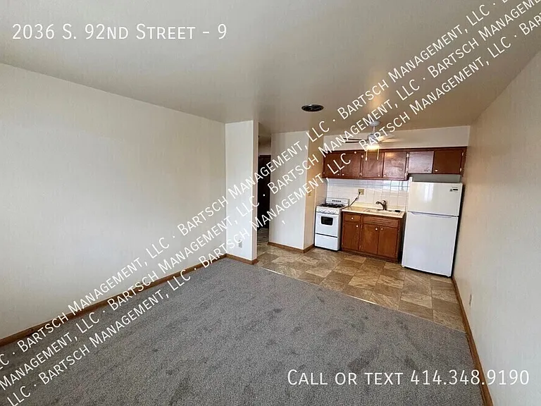 2036 S 92nd St #9 — Photo 2