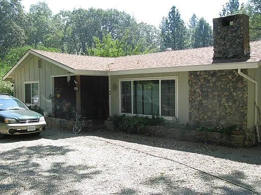 834 Regnier Ln photo 1
