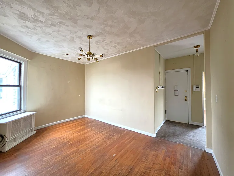 21-77 33rd St #5H — Photo 5