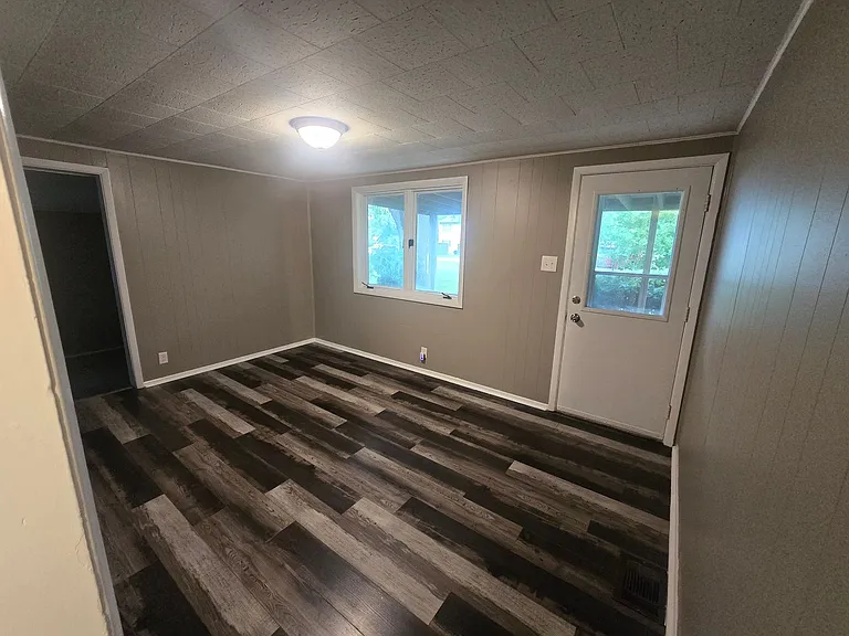 2903 W John St — Photo 13