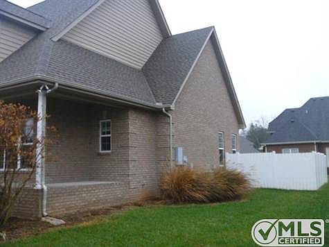 3rd image of 3626 Geneva Dr