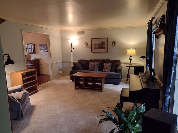 4th image of 3219 Hummingbird Hill Dr