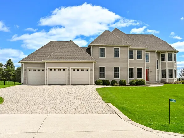 3268 Bay Hill ROAD, Port Washington, WI 53074