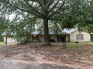 110 Red Bud Ln, Quitman, TX 75783