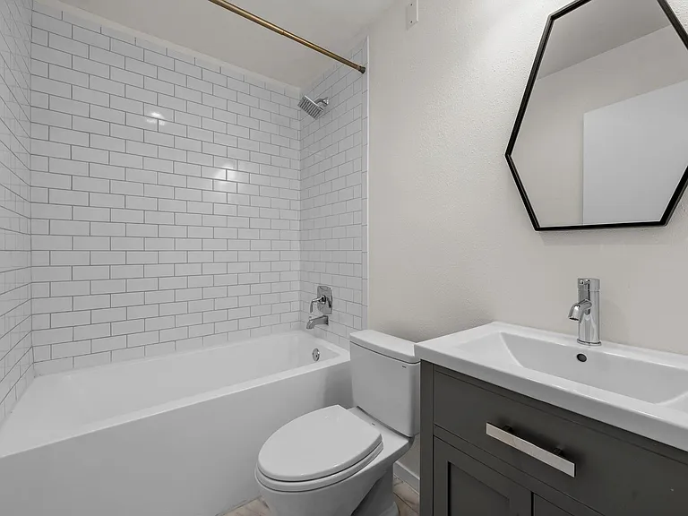 12906 Irongate Ave — Photo 16
