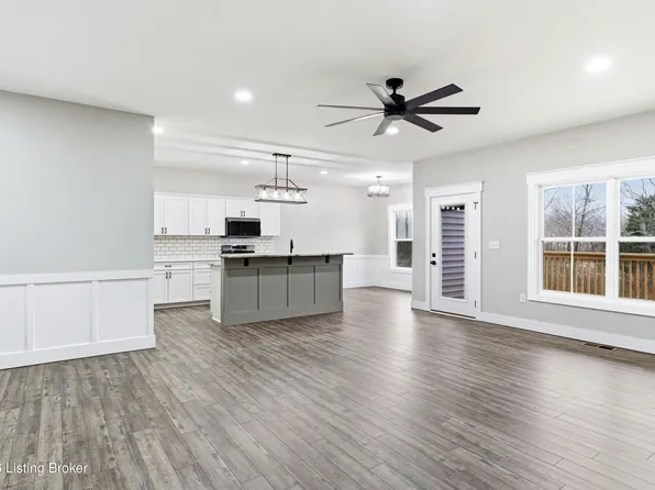 3054 Barlows Brook Rd, Shelbyville, KY 40065