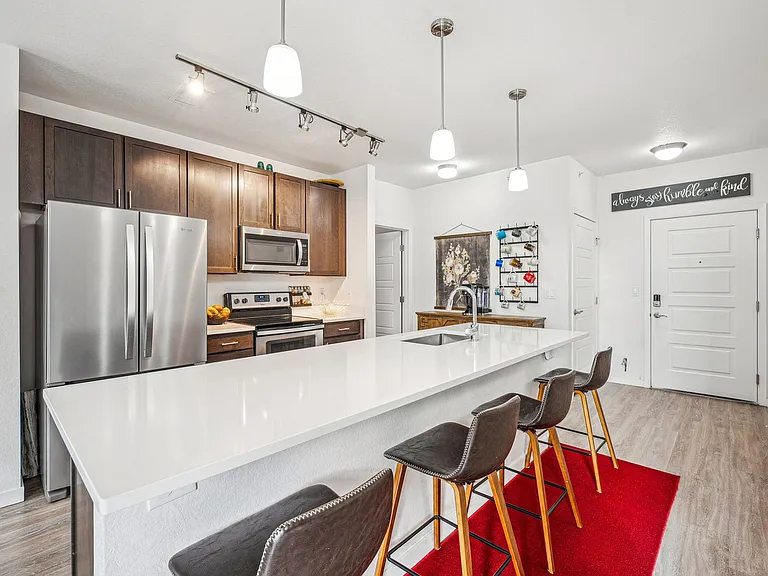 9185 Wilde Ln #201 — Photo 4