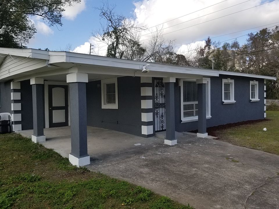 1st image of 4214 W Leonard Cir