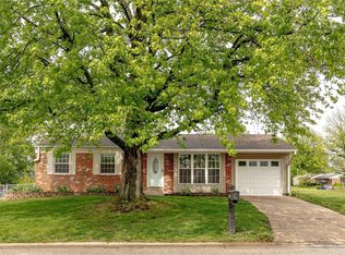 3200 Denton Ln, Saint Charles, MO 63301