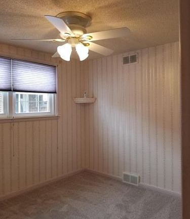 3rd image of 2117 Oakmont St
