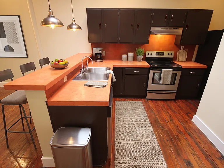 321 S Flores St #M205 — Photo 3