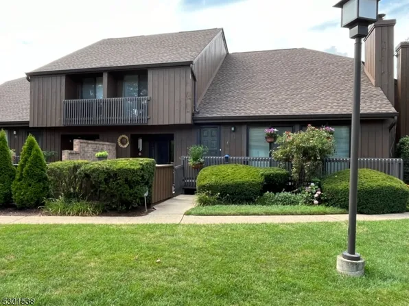 31 Kingsberry Dr, Franklin Twp., NJ 08873