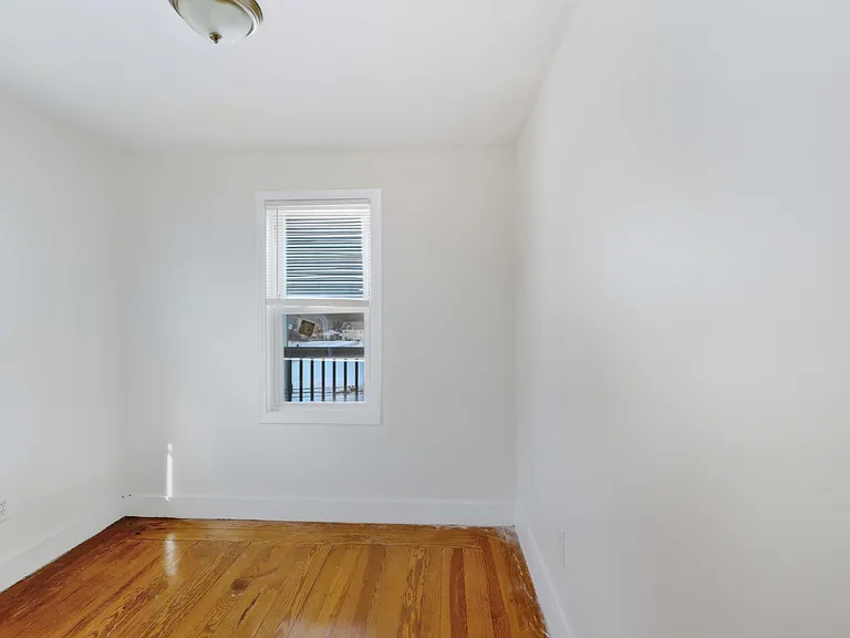 59 Armandine St #5 — Photo 6