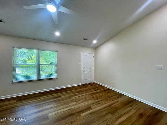 5th image of 4765 Brierley Dr