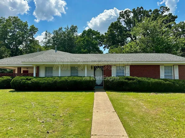 712 Sir Michael Dr, Montgomery, AL 36109