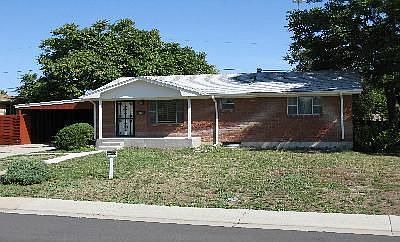 3rd image of 2715 Skyline Dr
