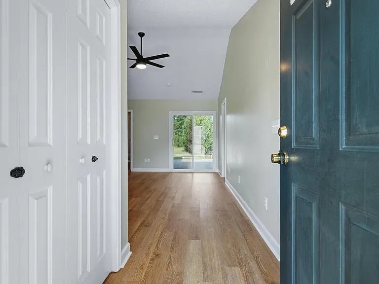 4212 Elizabeth Ave — Photo 5