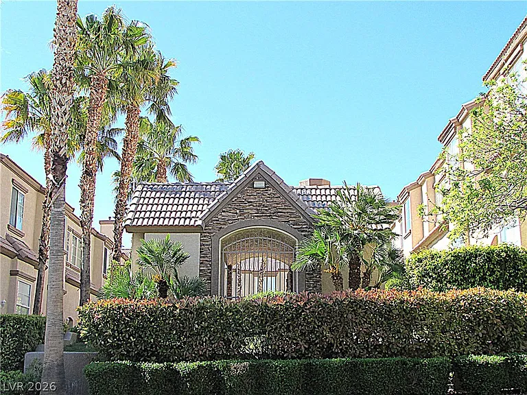 8404 Tiger Woods Ave — Photo 14